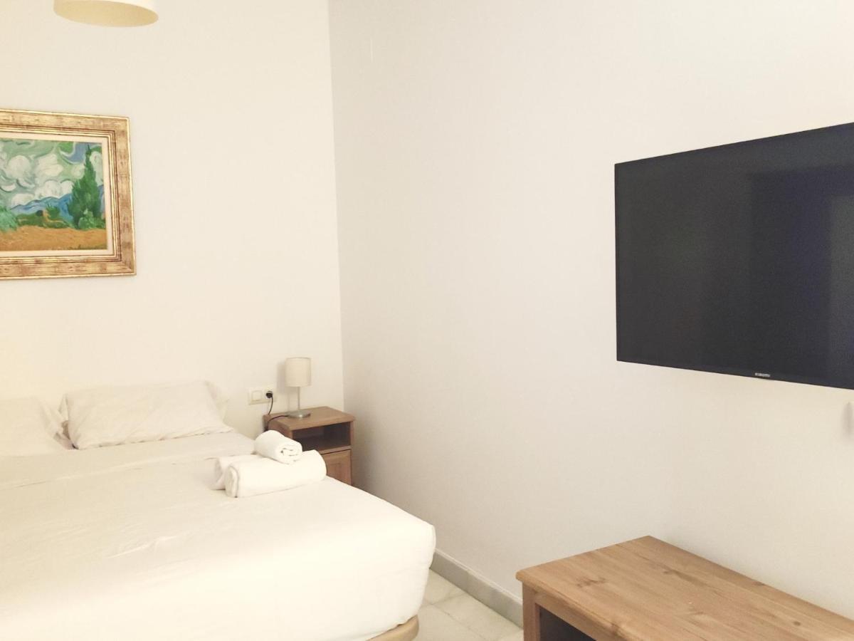 Estudio Morgado.Tranquilidad. Calle Amor De Dios! Sevilla Exteriör bild