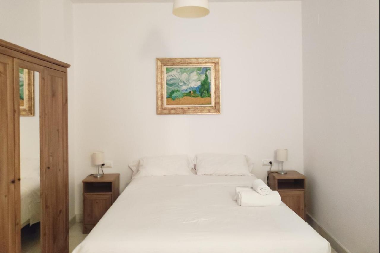 Estudio Morgado.Tranquilidad. Calle Amor De Dios! Sevilla Exteriör bild